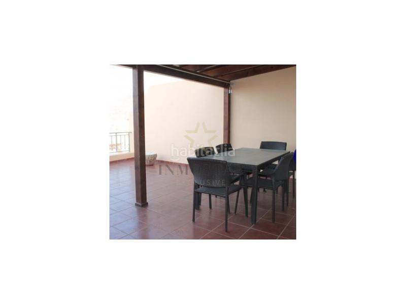 Foto df97a1f7-8e2a-4c11-a9ac-e374025833fa. Casa adossada amb aparcament piscina a Torviscas Centro y Alto Adeje