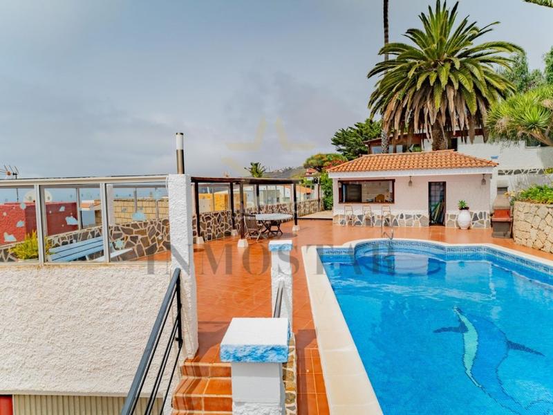 Foto 0044f585-c926-4258-b9c2-75e90f5f354f. Maison avec piscine dans Sauzal (El)