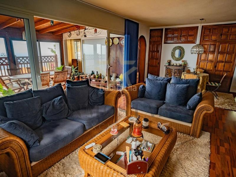 Foto ae96bbe5-7de0-4b41-b80c-ee33a85d5a44. Maison avec piscine dans Sauzal (El)