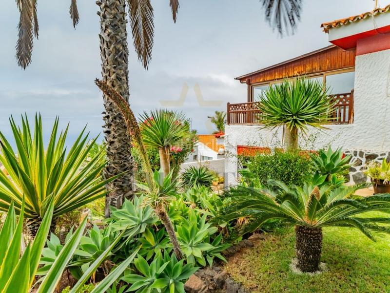 Foto b5521328-21a7-497a-8249-176a3d277ea7. Maison avec piscine dans Sauzal (El)