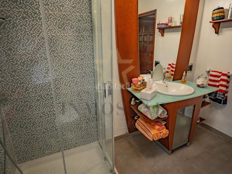 Foto ec7364fb-e1c5-4875-b9c5-8755fe805edd. Maison avec piscine dans Sauzal (El)