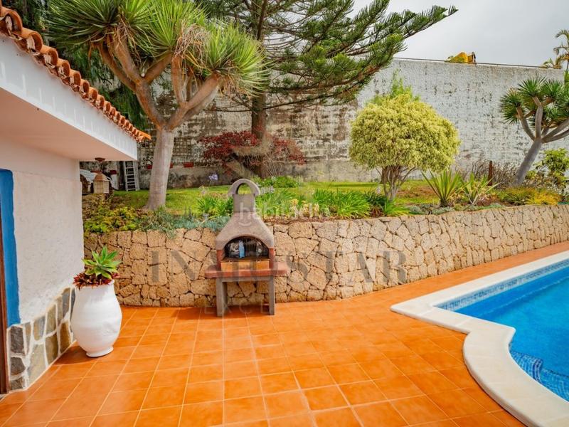 Foto fdedfb5b-2a2a-4ca9-a442-8d52b97e7562. Maison avec piscine dans Sauzal (El)