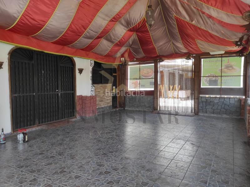 Foto 04b6d89c-2f0e-486a-a2f5-83c4aa2925a2. Alquiler local comercial local en parque de la reina en Arona