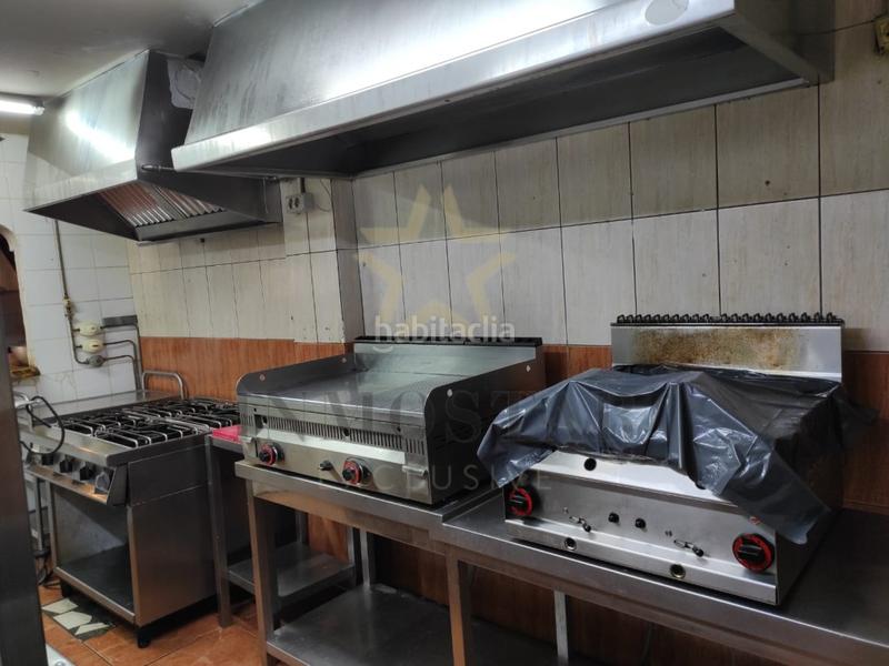 Foto 5dbedc05-a232-4894-ad56-5ed4b3ff819b. Alquiler local comercial local en parque de la reina en Arona