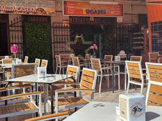 Lloguer Local Comercial a Los Cristianos. Se traspasa restaurante en pleno funcionamiento en los cristiano