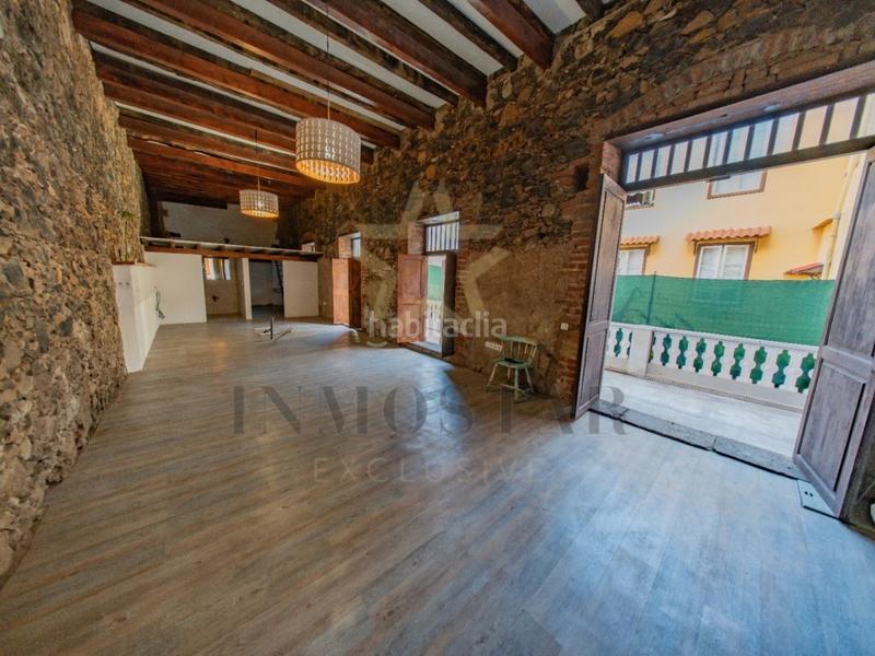 Foto 0b2175f9-88f8-4756-82d6-947ffb6c1413. Chalet con parcheggio in Icod El Alto Realejos (Los)