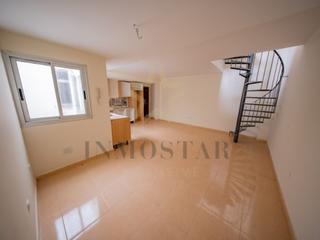 Pis  N/a. Piso de 3 dorm vpo en los realejos