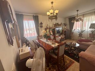 Appartement  N/a. Piso de 3 dormitorios en tacoronte