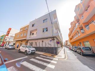Edifici  N/a. Edificio completo con 15 pisos