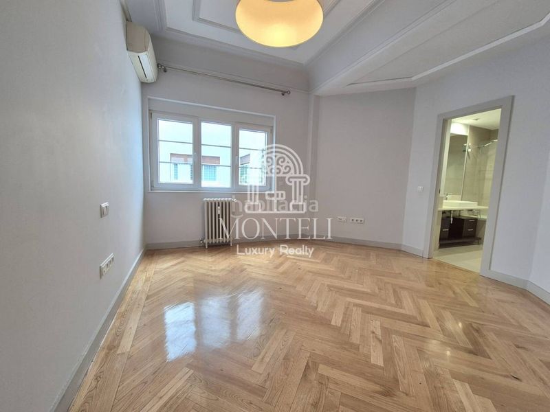 Foto a304b007-0a14-421b-a7ab-4dc1d94ed8f3. Rent flat with heating parking in Lista Madrid