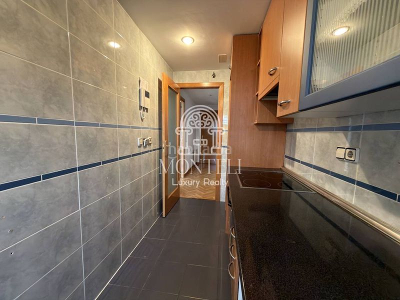 Foto 5b1fb821-27c9-432c-9205-cbcfb8c04481. Flat with heating parking pool in Costillares Madrid