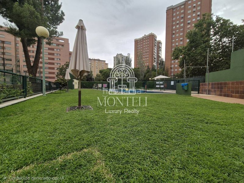 Foto 5cb7e652-6675-4eaf-9024-717cf705668d. Flat with heating parking pool in Costillares Madrid