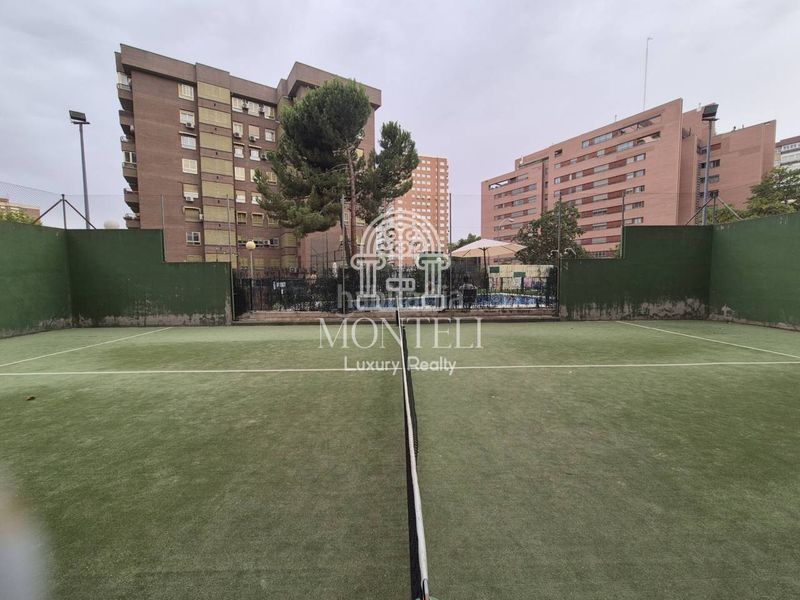 Foto 75b0c2b0-b2c3-4b6d-8533-af75f2222bb1. Flat with heating parking pool in Costillares Madrid