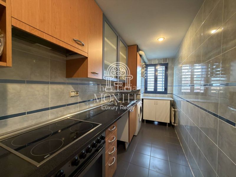Foto 9b9613d9-91e6-4137-a76f-9645ef2696ff. Flat with heating parking pool in Costillares Madrid