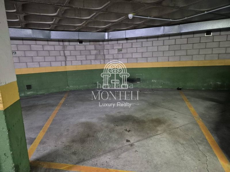 Foto eda6205f-986d-4e13-82b8-308a613b4412. Flat with heating parking pool in Costillares Madrid