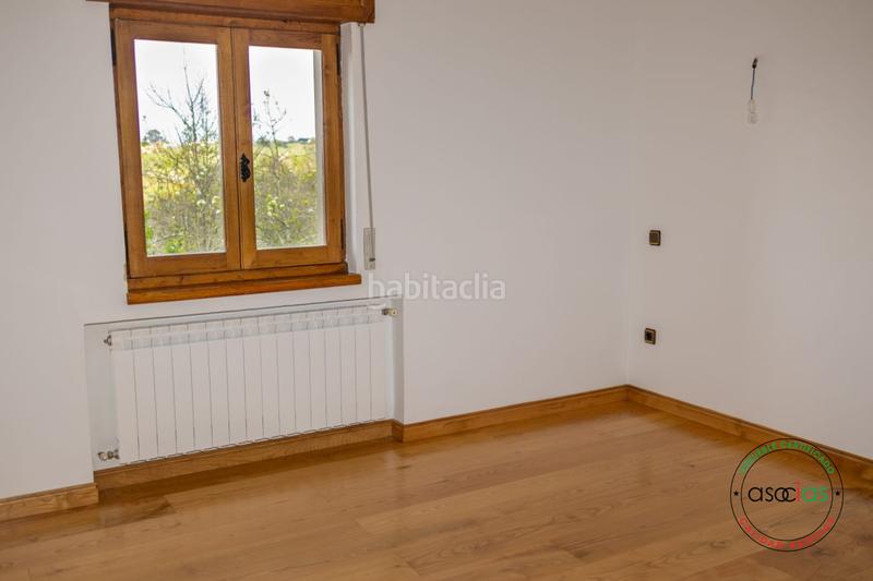 Foto 2934e734-e570-4d41-a048-6bdc58f797a4. Casa amb calefacció aparcament a Tazones - Argüero Villaviciosa