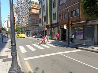 Affitto Locale commerciale  Gijón - avenida de la costa. Local en alquiler crrt. costa frente a baviera