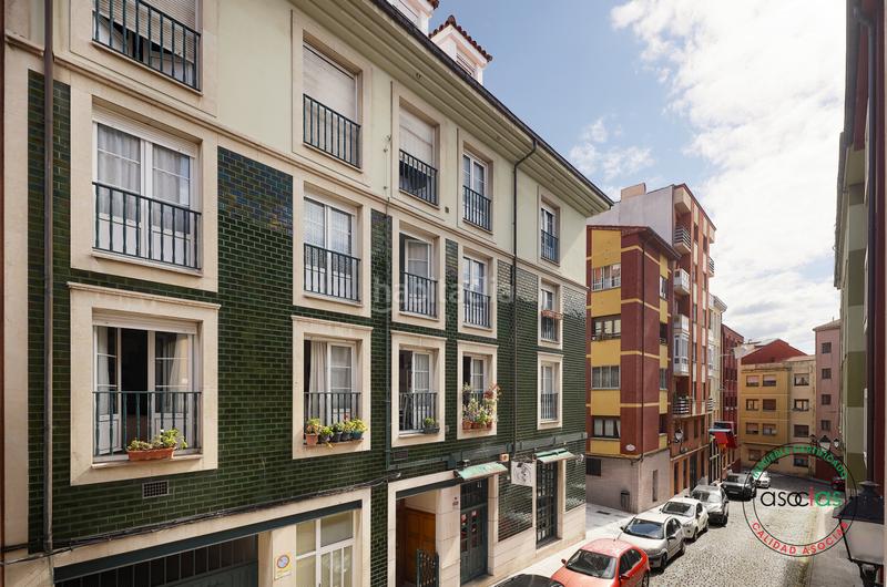 Foto 6d55fa82-3a1c-4373-8749-351e95b523ff. Piso  totalmente reformado en Cimadevilla en Cimadevilla Gijón