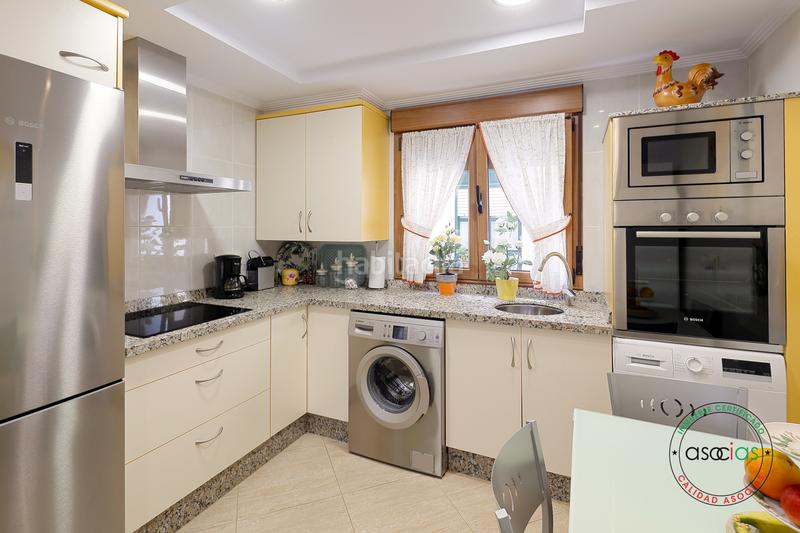 Foto a202b5f0-867f-4c1b-9309-288708a4a680. Piso  totalmente reformado en Cimadevilla en Cimadevilla Gijón