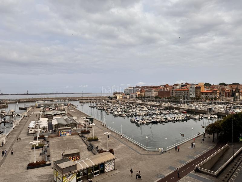 Foto 41ea93d7-917c-48ea-9d10-fada7b3a8d1a. Alquiler piso  en alquiler en el puerto deportivo en Gijón