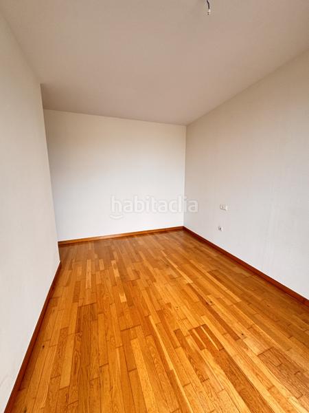 Foto ad3eb839-b4f6-4c9b-be97-8ff55c2abda7. Rent flat with heating in Centro Gijón