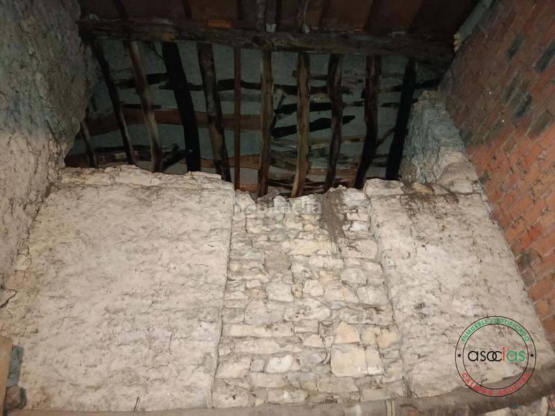 Foto 423337b2-0048-4079-a3eb-d9032822052b. Casa  pareada para reformar en anes, orviz en Siero