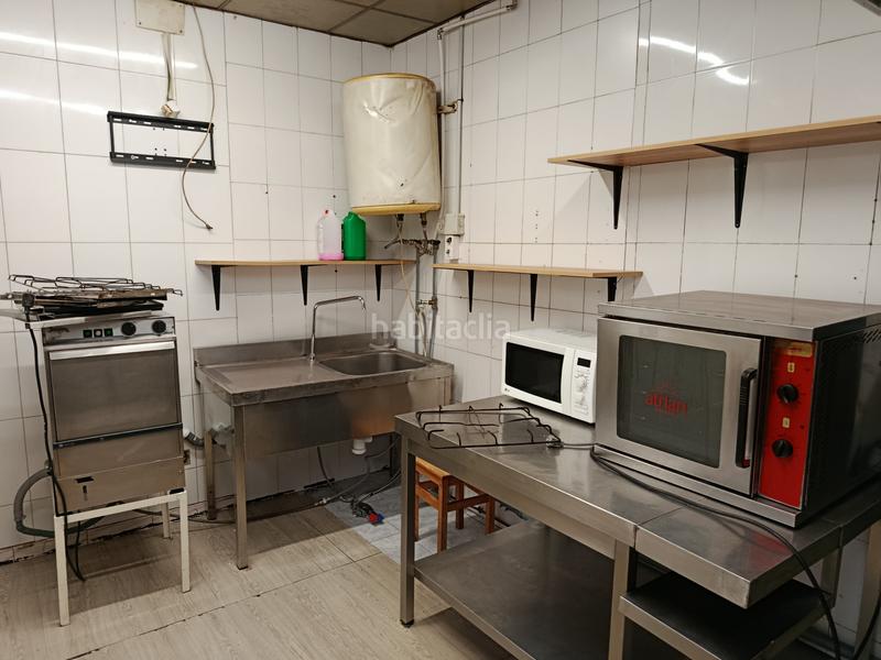 Foto 10694021-50f9-406c-af25-2c34da1e691e. Alquiler local comercial local calle baleares, muchas posibilidades en Gijón