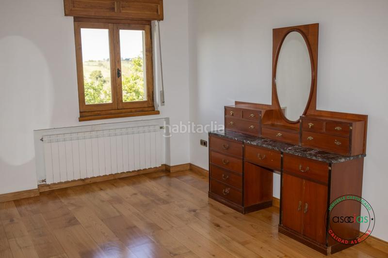 Foto 76fbf6b9-9c9a-4bbf-9d05-894d9eb46132. Casa con riscaldamento parcheggio in Tazones - Argüero Villaviciosa