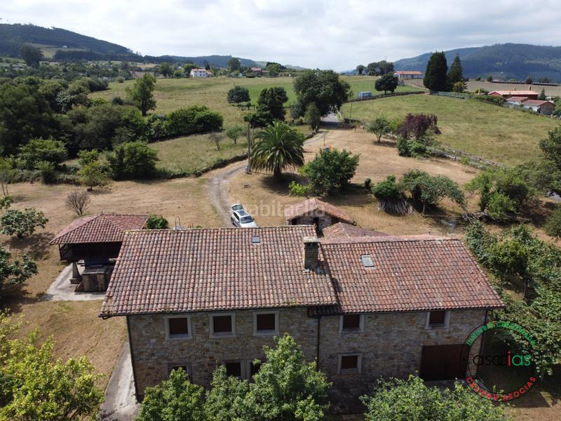 Foto f3307b98-fa76-4cc7-aecc-4913f24b8fb7. Casa con riscaldamento parcheggio in Tazones - Argüero Villaviciosa