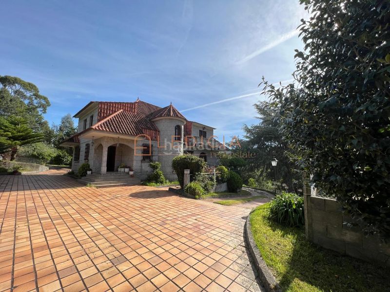 Foto 33ec4a40-00df-4237-baf3-40bfbd51c681. Xalet amb calefacció aparcament a O Hío Cangas