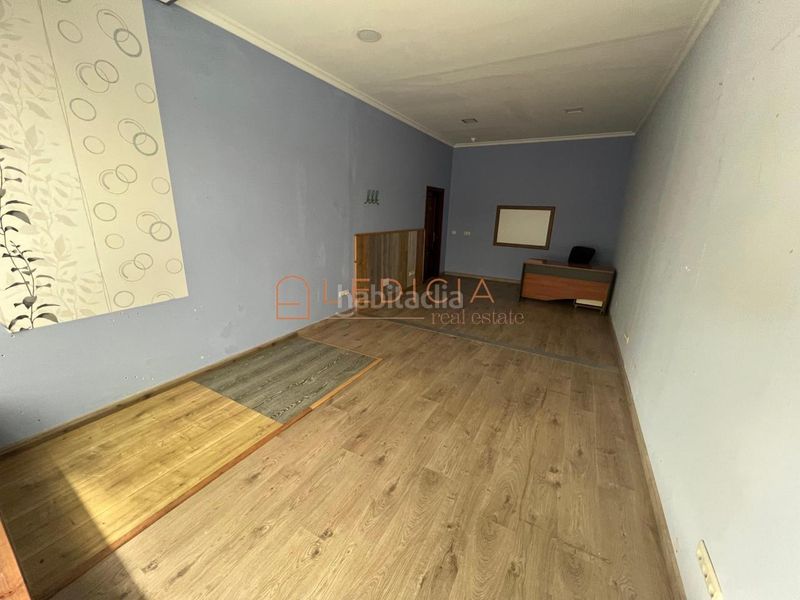 Foto 086cf088-8c0a-46d2-8f81-2ff0d24216ba. Local comercial en Ponteareas