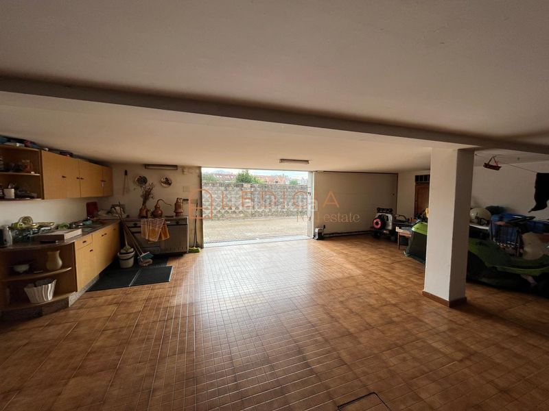 Foto 2e00afd8-1b31-4e95-8301-35ec94a8b5db. Chalet en Panxón Nigrán