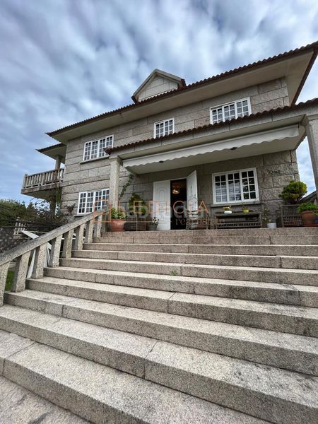 Foto 5915d2d7-dc15-45db-9760-ba2b7b2a9151. Chalet en Panxón Nigrán