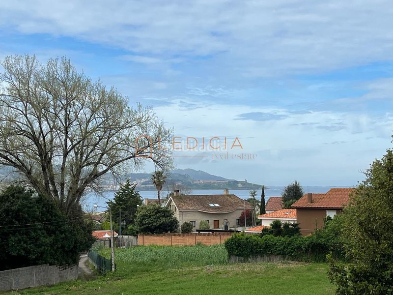 Foto f5fb9b38-4d31-4080-8a50-3af0f6a592b3. Chalet en Panxón Nigrán