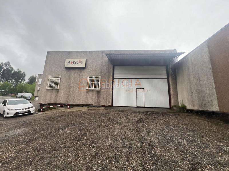 Foto d71ec9f7-ada6-4532-bd74-b03b6539353c. Rent industrial building in Cabral - Candeán Vigo