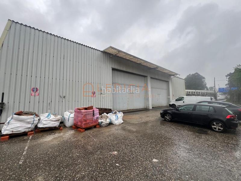 Foto 9c93b6a3-4fca-49a1-ade0-4530e0ea839f. Miete fabrikhalle in Cabral - Candeán Vigo