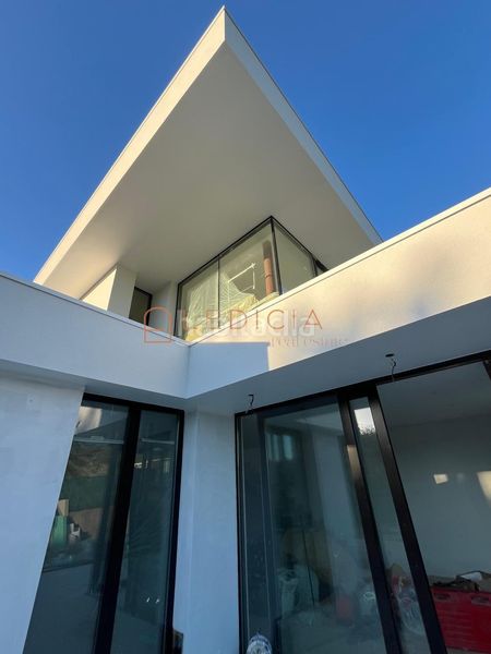 Foto 4612c138-31a4-42b5-956c-177b1015a5ad. Chalet en Valadares - Beade Vigo