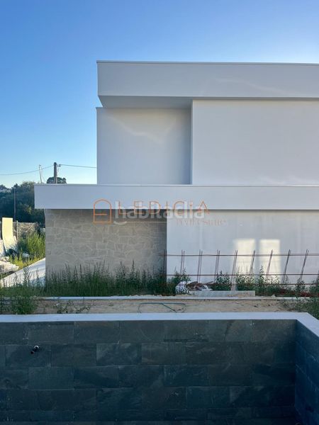 Foto 604623b2-c484-4f2d-afce-d038fe5941a0. Chalet en Valadares - Beade Vigo