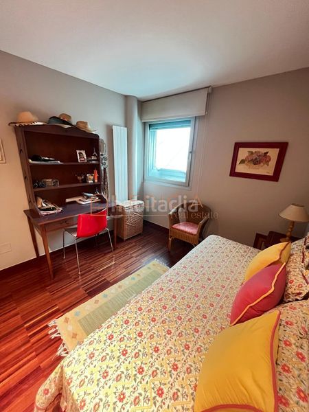 Foto f90e1566-47a7-4823-a7b9-e4d418ff3a3d. Lloguer pis amb calefacció aparcament piscina a Nigrán centro Nigrán