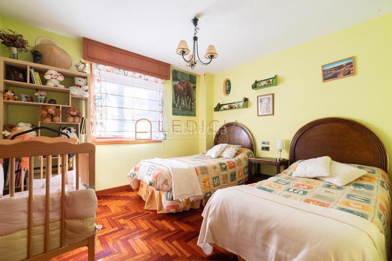 Foto 0976df08-5b72-4e0a-9143-672c334866ea. Chalet avec chauffage parking piscine dans Valadares - Beade Vigo
