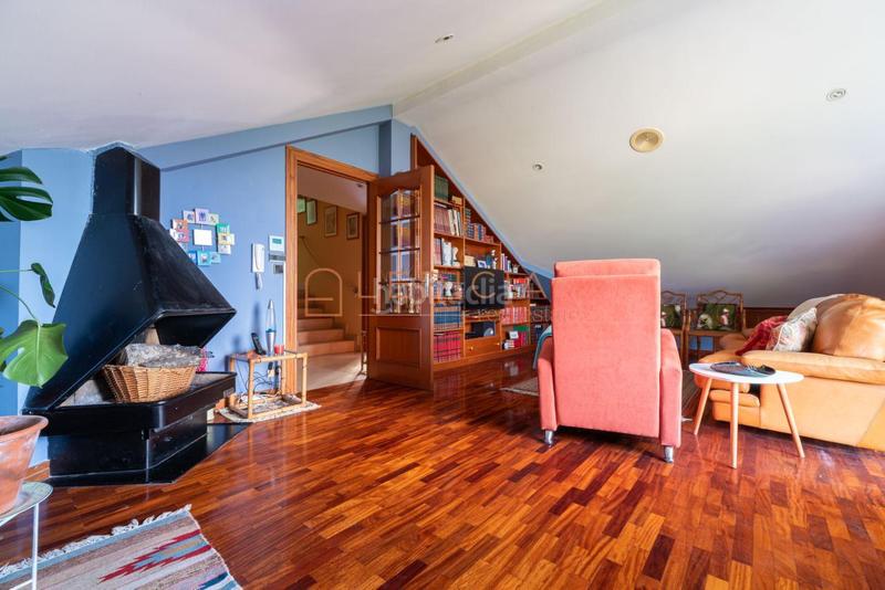 Foto 44f323b1-7d89-41a8-a47a-589294b6f617. Chalet avec chauffage parking piscine dans Valadares - Beade Vigo
