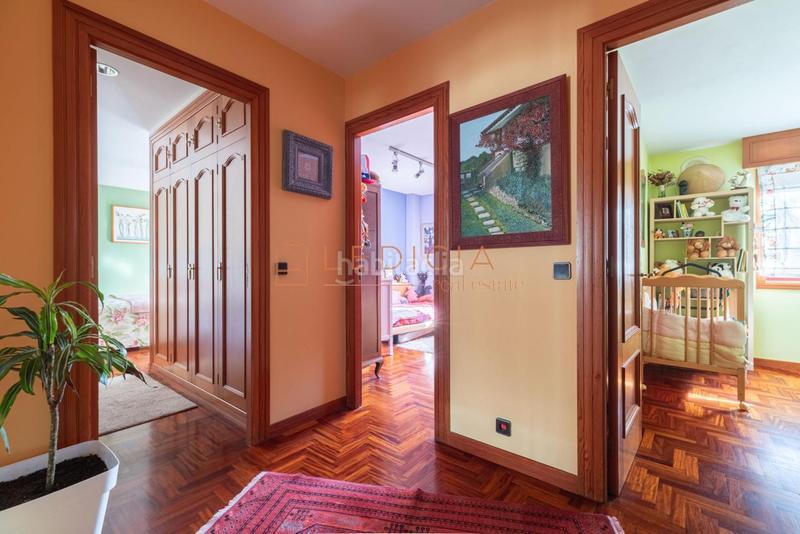 Foto 77becd41-0125-473d-bed1-baea0f2cf5db. Chalet en Valadares - Beade Vigo