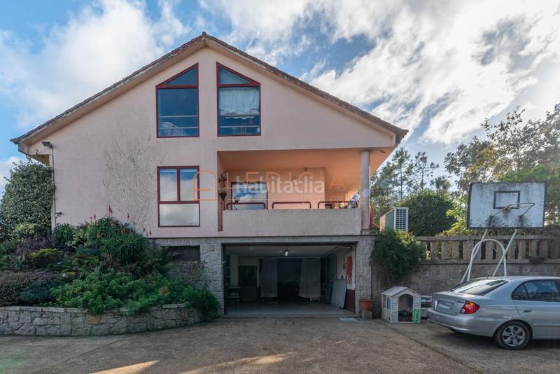 Foto 90c6de27-61b8-49b4-8226-9d759578a706. Chalet en Valadares - Beade Vigo
