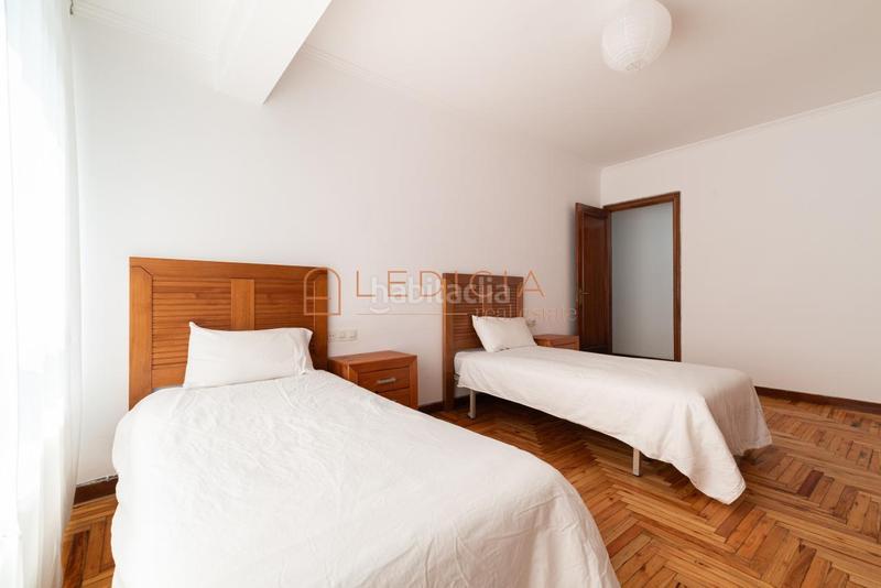 Foto 518d0418-9348-4395-93b1-eb8c69e849db. Pis a camelias 103 a Camelias - Pi y Margall Vigo