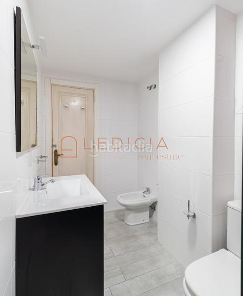 Foto a7bdf008-fd9d-4fd8-a287-340184a15e18. Pis a camelias 103 a Camelias - Pi y Margall Vigo