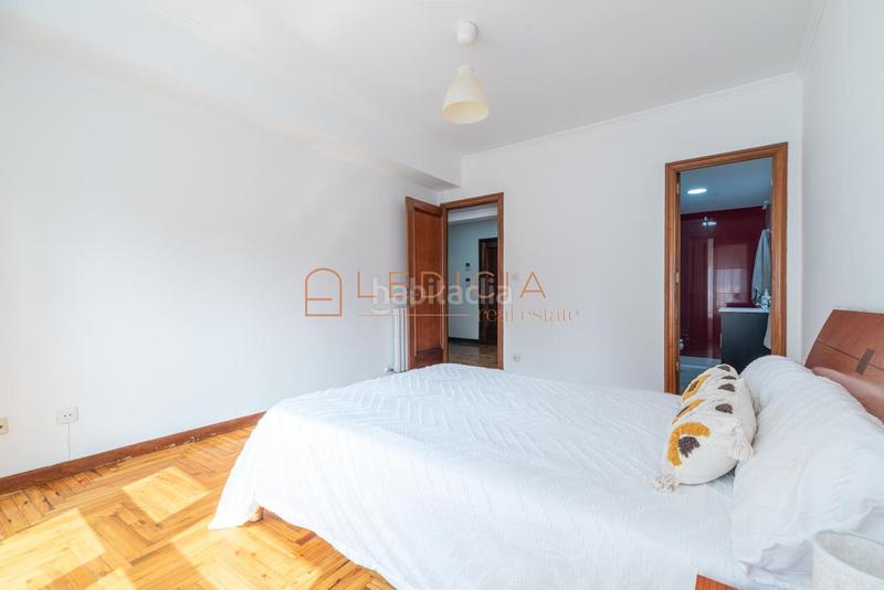 Foto 45abaa68-ff12-429f-bd57-17afd406a147. Piso en camelias 103 en Camelias - Pi y Margall Vigo
