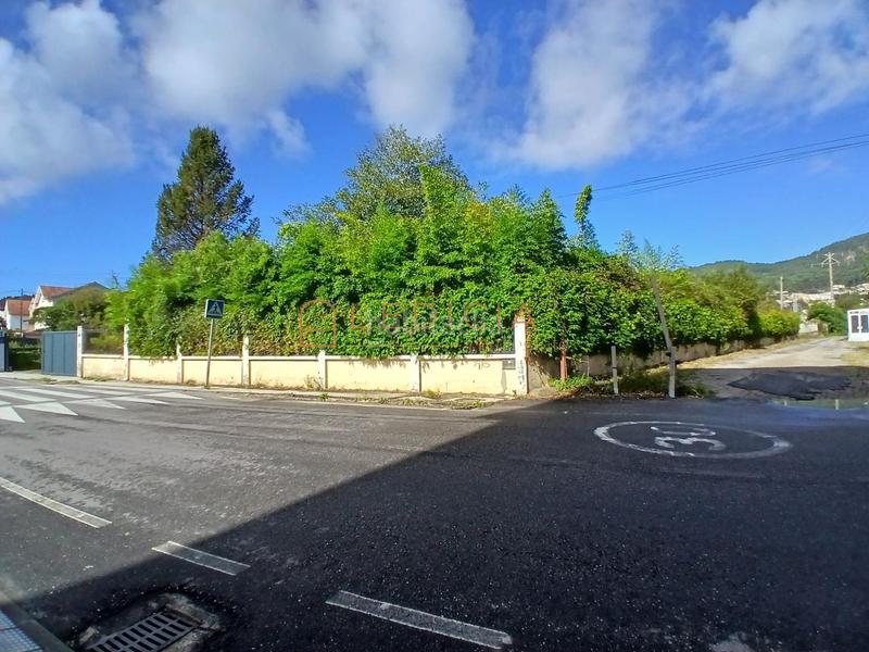 Foto d4443461-7398-4ff2-a71b-0c7ee496e313. Terreno residencial en avenida de lugo 77 en Coiro Cangas