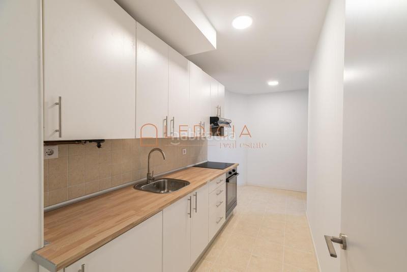 Foto 7a9877f5-4044-41ce-8415-7e543edce0ad. Dachwohnung mit heizung parking in Porriño (O)