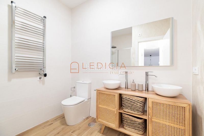 Foto e6ac3c18-164c-4fb8-a80a-2c18a29212a2. Pis amb calefacció a Coiro Cangas