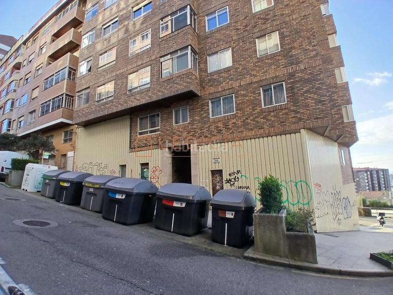 Foto ef5f72a8-9d5a-43e3-911f-c7c0e9e49c96. Local comercial a travesía de Vigo - san xoán Vigo